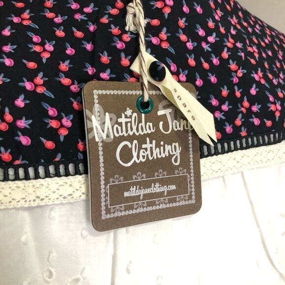 𝅺🆕matilda Jane White Snow Globe Eyelet Long Sleeve - Picture 8 of 13